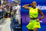 „US Open“ pusfinaliuose – prisiklijavęs protestuotojas, per anksti pergalę šventusi baltarusė ir JAV viltis išgelbėjusi C.Gauff