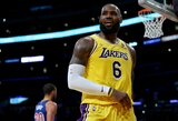 L.Jamesas neskubės pasirašyti naujos sutarties su „Lakers“ ekipa