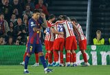 „Atletico“ svečiuose nugalėjo dešimtyje žaisti likusią „Barceloną“