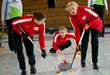 Lietuvos kerlingo rinktinės pralaimėjimais pradėjo Europos B diviziono čempionatą