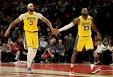 Puolime spindėjęs L.Jamesas vedė „Lakers“ į pergalę