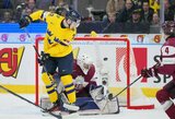Pasaulio U-20 ledo ritulio čempionatas: latviai nepasipriešino šeimininkams, pergales iškovojo slovakai, kanadiečiai ir amerikiečiai