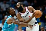 55 taškus įmetęs Hardenas vedė „Clippers“ į pergalę