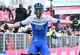 M.Matthewsas laimėjo trečiąjį „Giro d‘Italia“ etapą, R.Evenepoelis išsaugojo lyderio marškinėlius