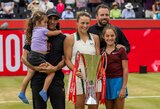 Dviejų vaikų mama pribloškė teniso pasaulį ir sulaukusi 37-erių laimėjo WTA 500 turnyro finalą