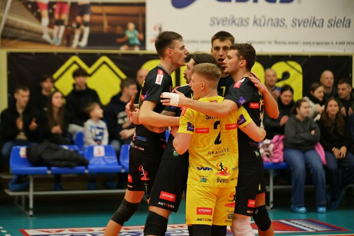 Šiaulių tinklininkai išvykoje nugalėjo Baltijos lygos lyderius