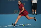 Latvė sensacingai nugalėjo 4-ąją pasaulio raketę, Svitolinai pergalė prieš rusę užtikrino vietą „WTA Finals“