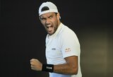 M.Berrettini išgyveno 4 valandų trilerį prieš Ispanijos talentą, A.Zverevas nesunkiai eliminavo moldavą