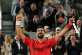 Pirmą setą pralaimėjęs Djokovičius susitvarkė su Zverevu ir tapo antru vyriausiu žaidėju istorijoje, pasiekusiu „Roland Garros“ turnyro pusfinalį