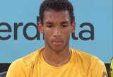 Įtemptame ATP 1000 turnyro Madride finale – F.Auger-Aliassime dviguba klaida lemiamu metu