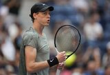 J.Sinneris lengvai žengė į „US Open“ aštuntfinalį, C.Alcarazo skriaudiko žygis baigėsi