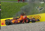 C.Sainzas šoko iš degančio bolido, Ch.Leclercas iškovojo „Ferrari“ pirmą pergalę Austrijoje nuo M.Schumacherio laikų