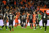 Xavi ir Kloppo debiutai paženklinti lygiosiomis tarp Nyderlandų ir Vokietijos rinktinių, Portugalija patiesė Velsą
