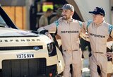 „Defender“ Dakare: sunkesnis kelias dėl geresnio automobilio pardavimo salonuose