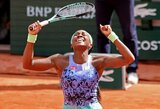 L.Fernandez žygis „Roland Garros“ turnyre nutrūko, 18-metė C.Gauff iškopė į pusfinalį