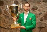 Geriausiam Lietuvos baidarininkui Valdovų rūmuose įteikta olimpinio čempiono taurė