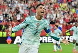 Ronaldo pelnė istorinį įvartį, Ramosas atvedė Portugaliją į Pasaulio taurės aštuntfinalį