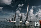„Kuršių marių regata“ taps simboliniu tiltu tarp šimtmetį skaičiuojančios tradicijos ir svarbiausio šių metų jūrinio buriavimo starto 