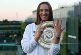 Po istorinio triumfo Vimbldono finale – Swiatek kirtis lenkų žurnalistams: „Tikiuosi, kad jie paliks mane ramybėje“