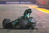 Singapūre – M.Verstappeno fiasko ir gresiančios baudos, sumaitotas L.Strollo bolidas bei C.Sainzo „pole“ pozicija