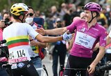 „Giro d'Italia“: dviratininkas I.Konovalovas su komanda vėl švenčia