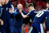 Įspūdingoje futbolo fiestoje - per pridėtą laiką išplėštas 28 metus lauktas kelialapis į Pasaulio taurę
