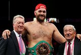 Paskutinę akimirką D.Whyte'as pasirašė kovos su T.Fury kontraktą dėl sunkiasvorių čempiono titulo: paaiškėjo data ir vieta