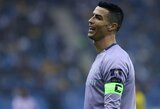 C.Ronaldo gyvenimas Saudo Arabijoje: privatūs apsipirkinėjimai, prabangūs viešbučiai ir skanduotės L.Messi