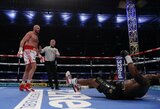 Šeštame raunde fantastišku smūgiu D.Whyte'ą nokautavęs T.Fury išlaikė WBC sunkiasvorių čempiono titulą!