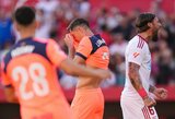Lewandowskis nerealizavo 11 m baudinio, o „Barcelona“ krito prieš „Sevilla“