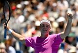 Britas pateikė pirmą sensaciją „Australian Open“ ir išmetė 20-ą turnyro raketę