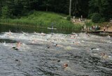 Plaukimo maratone Šveicarijoje – žinomų žmonių pergalės bei neeilinis aklo plaukiko pasiekimas
