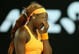Gauff dėl staigaus skausmo pasitraukė iš mačo: „Atrodė, lyg mano rankoje sprogtų fejerverkas“