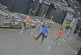 Paviešintas vaizdo įrašas, kuriame Stewartas smogė Eubanksui