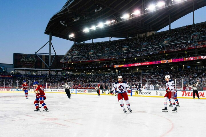 32 tūkst. žiūrovų akivaizdoje – „Canadiens“ pergalė ir dar gilesnė „Jets“ krizė