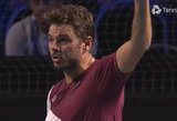 S.Wawrinka sukūrė sensaciją Prancūzijoje, jo varžovas sirgalius siutino imituodamas beždžionių garsus