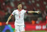 Lenkijos futbolo rinktinę supurtė skandalas: treneris iš Lewandowskio atėmė kapitono raištį, futbolininkas atsisakė žaisti, kol komandoje bus Probierzas