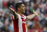S.Gerrardas pakvietė L.Suarezą kitą sezoną užsivilkti „Aston Villa“ marškinėlius