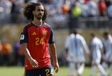 Paaiškėjo, kodėl Cucurella stadione prieš Ispanijos rungtynes su Argentina užkasė monetą