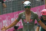 „Giro d‘Italia“ lenktynėse – D.De Bondto pergalė ir teigiamas J.Almeidos covid-19 testas