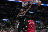 Rekordą pasiekęs V.Wembanyama neišgelbėjo „Spurs“ nuo eilinės nesėkmės