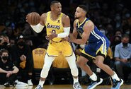 „Rockets“ sutiktų iš „Lakers“ susigrąžinti R.Westbrooką