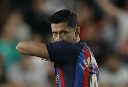 Futbolo gandai: R.Lewandowski liks „Barcelonoje“, už H.Kane'ą siūloma 80 mln. eurų