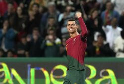C.Ronaldo užfiksuotas rekordas paženklintas pelnytu dubliu ir triuškinama Portugalijos pergale prieš Lichtenšteiną 