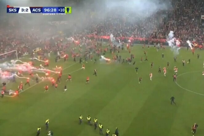 „Slavia“ sirgaliai | „Stop“ kadras