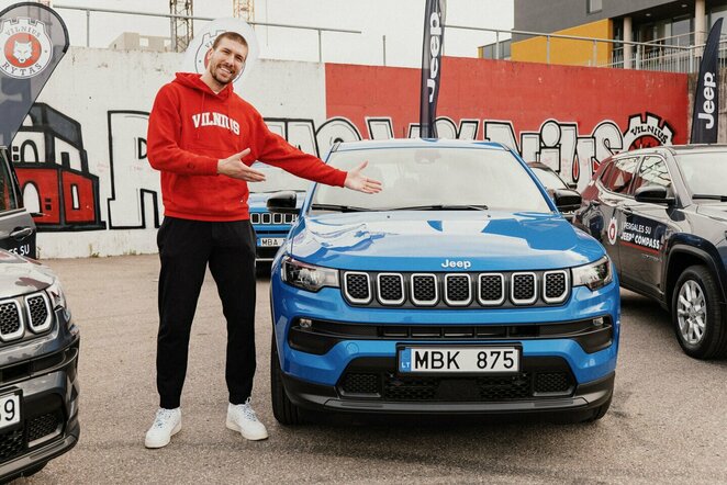 Vilniaus „Ryto“ komanda vairuos naujus „Jeep“ visureigius (Jeep.lt nuotr.) | Organizatorių nuotr.