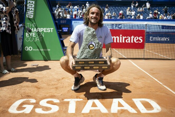 Stefanos Tsitsipas prieš Raphaelį Collignoną | EPA / ANTHONY ANEX nuotr.