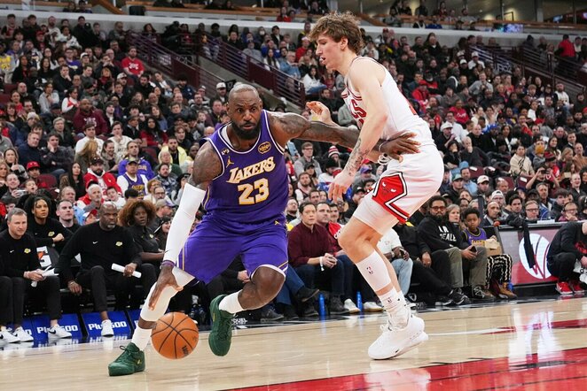 LeBronas Jamesas ir Matas Buzelis | Scanpix nuotr.
