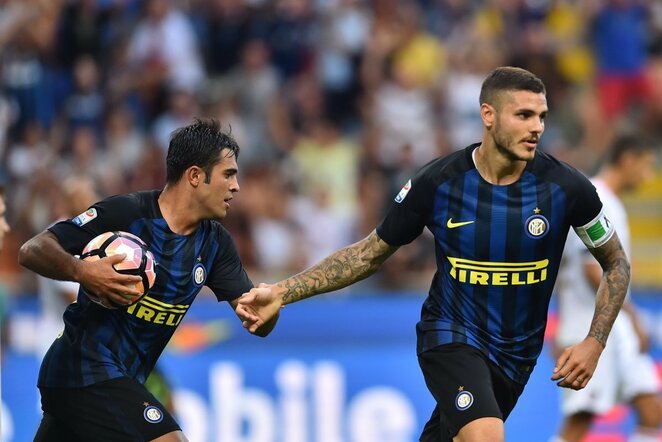 „Inter“ futbolininkai švenčia įvartį | Scanpix nuotr.