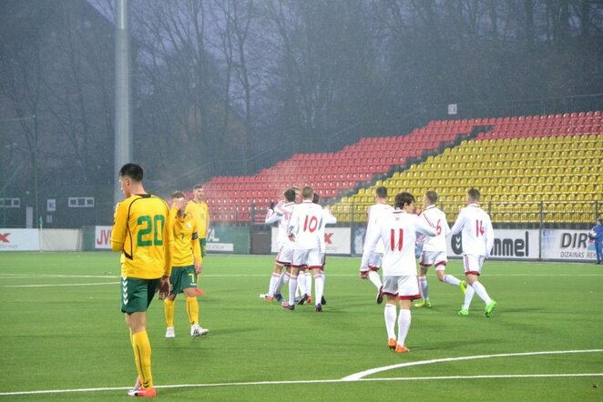 Lietuvos (U-21) – Baltarusijos (U-21) rungtynių akimirka | Petro Lozdos nuotr.